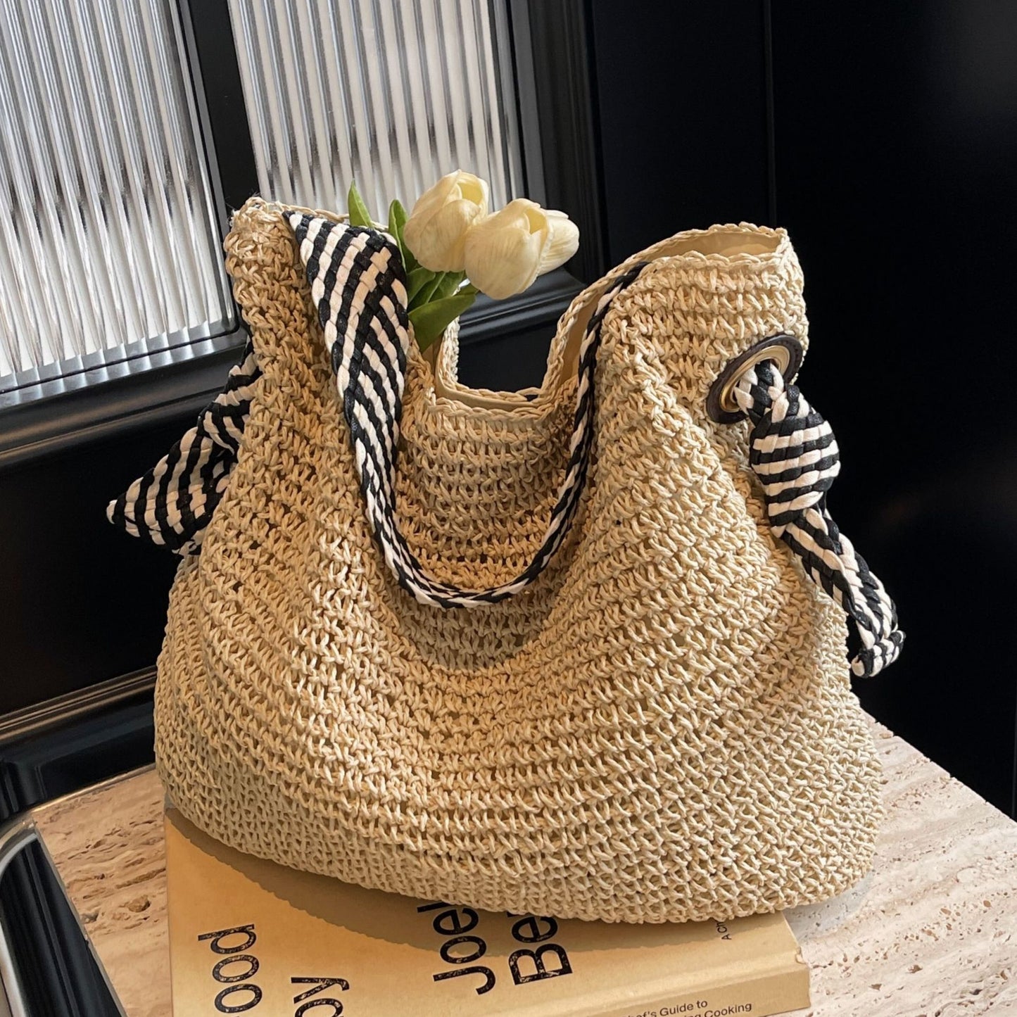 Women's Summer Fashion Woven Grass Shoulder Bag: Large Capacity, Casual and Stylish